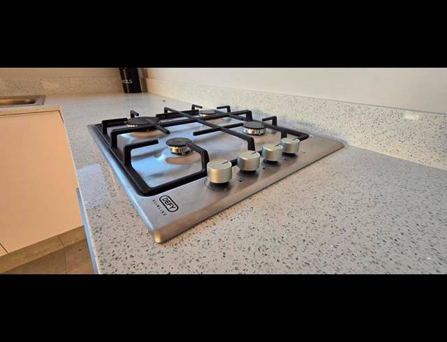 2 BEDROOM APARTMENT FOR SALE IN HAYFIELDS